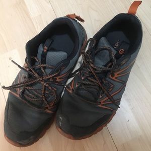 Men’s 10.5 Merrell gym shoes